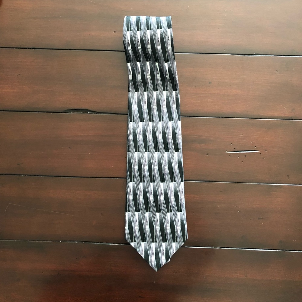 String beans tie